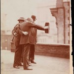 Curiosità: il primo selfie documentato è stato scattato nel 1920. Eccolo