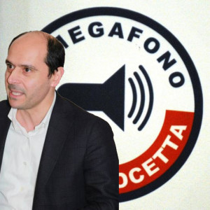 mangano megafono crocetta