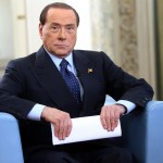 Referendum, Berlusconi rilancia il No: “Da Renzi riforme finte”