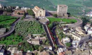 La Collina Storica di Paternò, simbolo della città.