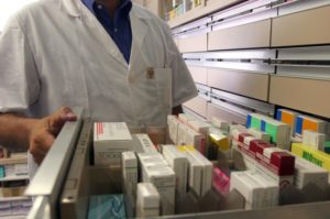 FARMACI: RAPPORTO OSMED, STABILE SPESA SSN, AUMENTA CONSUMO