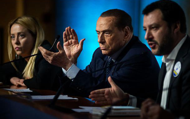 I tre leader del Centrodestra. Da sinistra: Meloni, Berlusconi e Salvini.
