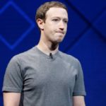 Scandalo Facebook: investitori vogliono la testa di Zuckerberg