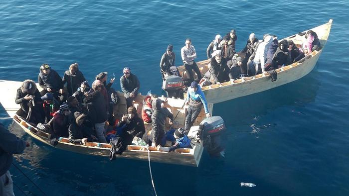 Migranti: sbarcati in Sardegna altri 46 algerini