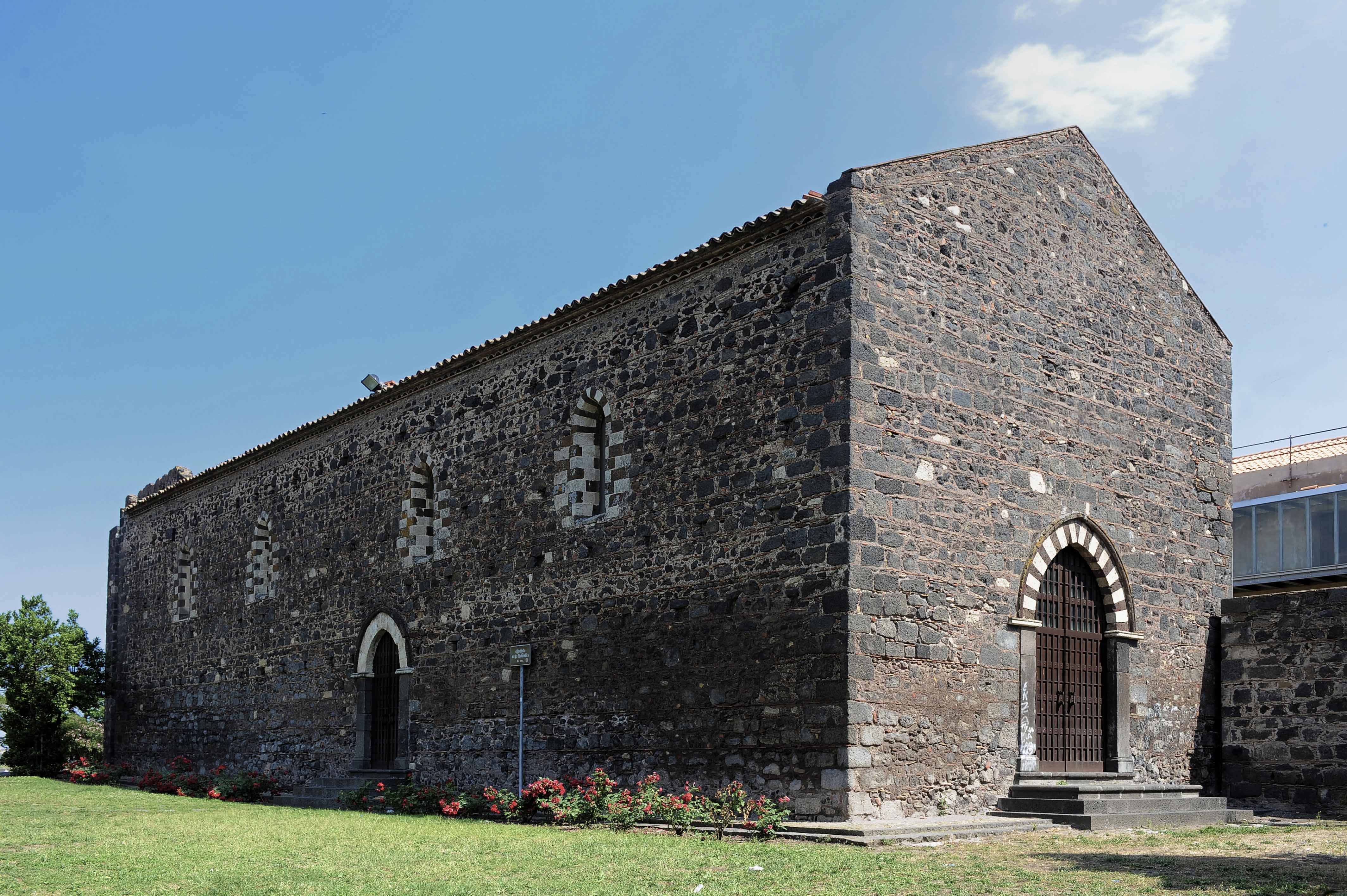 Il Convento di San Francesco alla Collina sulla Collina Storica a Paternò, tra gli altri oggetto di finanziamento per il totale restauro e conservazione.