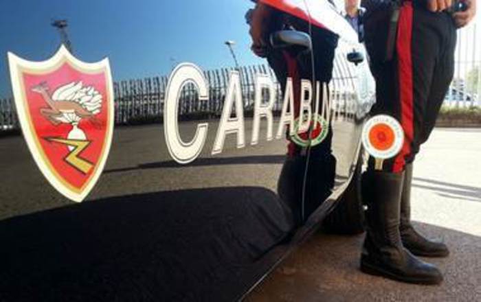 auto carabinieri