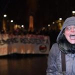Torino, licenziata la maestra che insultò i poliziotti durante gli scontri