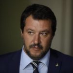 Minacce di morte a Matteo Salvini sui social. Lui: “Niente paura, querelo”