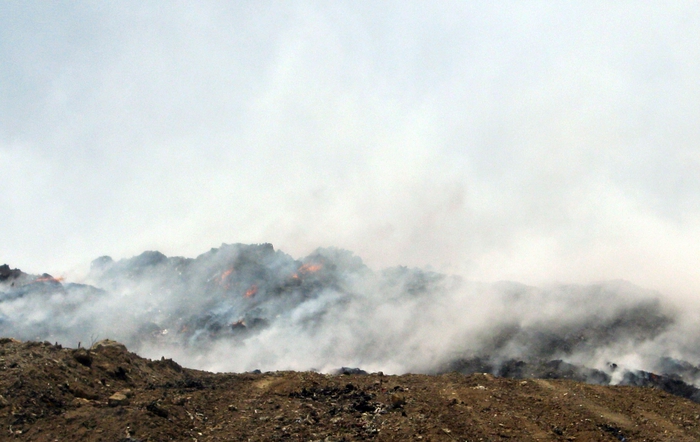 INCENDIO PALERMO: VIGILI, ROGO DISCARICA TECNICAMENTE SPENTO