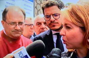 L'on. regionale siciliano Gaetano Galvagno insieme al ministro della Salute, Giulia Grillo.