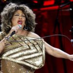 Gli 80 anni di Tina Turner, una regina del rock