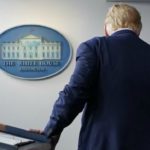 Impeachment, Trump accusato di alto tradimento