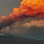 Sicilia, Etna. Anche oggi fontana di lava e cenere lavica. Attività non stromboliana