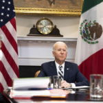 Biden: “Vaccini per tutti gli americani entro maggio”