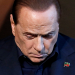 Berlusconi al San Raffaele per un’infezione. Il suo umore al peggio