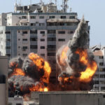 Guerra in medioriente. Colpito grattacielo che ospita Al-Jazeera