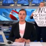 Giornalista russa anti-guerra, isolata e interrogata per 14 ore