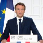 Macron: “Tornano guerre e spettro di un conflitto mondiale”