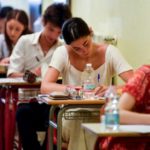 Maturità 2022 al via tra distanziamento e (poche) mascherine