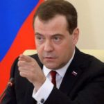 Russia attacca Italia. Medvedev: “Ministro Crosetto uno sciocco raro”