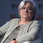 Lo dice anche Rosy Bindi: “Per il Pd unica soluzione è scioglierlo”