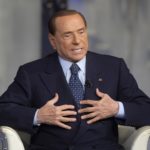 Berlusconi trasforma in un “bunker” la sua stanza d’ospedale al San Raffaele