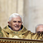 Tutto (o quasi) ciò che i media hanno detto di Ratzinger è falso