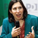 Sindaco Bologna espone bandiera Palestina. Schlein: “Non è sostegno ad Hamas”