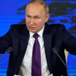 Putin minaccia l’Occidente: “Anche noi abbiamo armi in grado di raggiungervi”