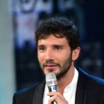 Stefano De Martino sempre più su. La Rai lo ingaggia (e promuove) per 4 anni