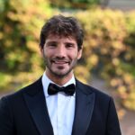 Stefano De Martino (gradito a FdI) condurrà “Affari Tuoi” su Raiuno