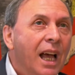 Paternò. Sulle dimissioni il sindaco Naso smentisce (forse) se stesso