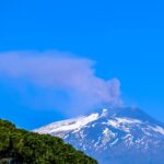 Etna, nuova eruzione. l’Ingv emette il codice rosso per l’aviazione: cenere verso Sud-Ovest